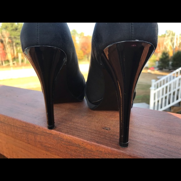 Shoes - Picture 9 of 11